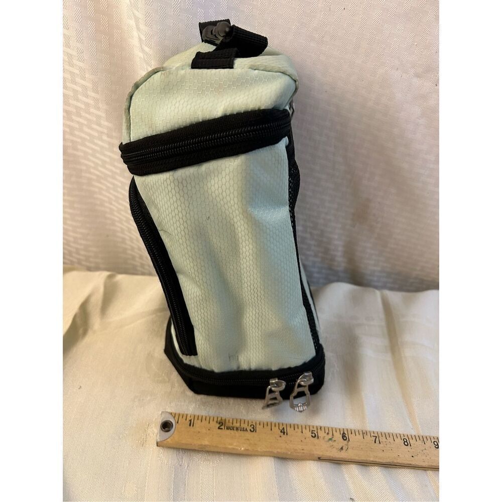 Adidas insulated zipper lunch box mint green (minor discoloration on edges) wash - Picture 5 of 10
